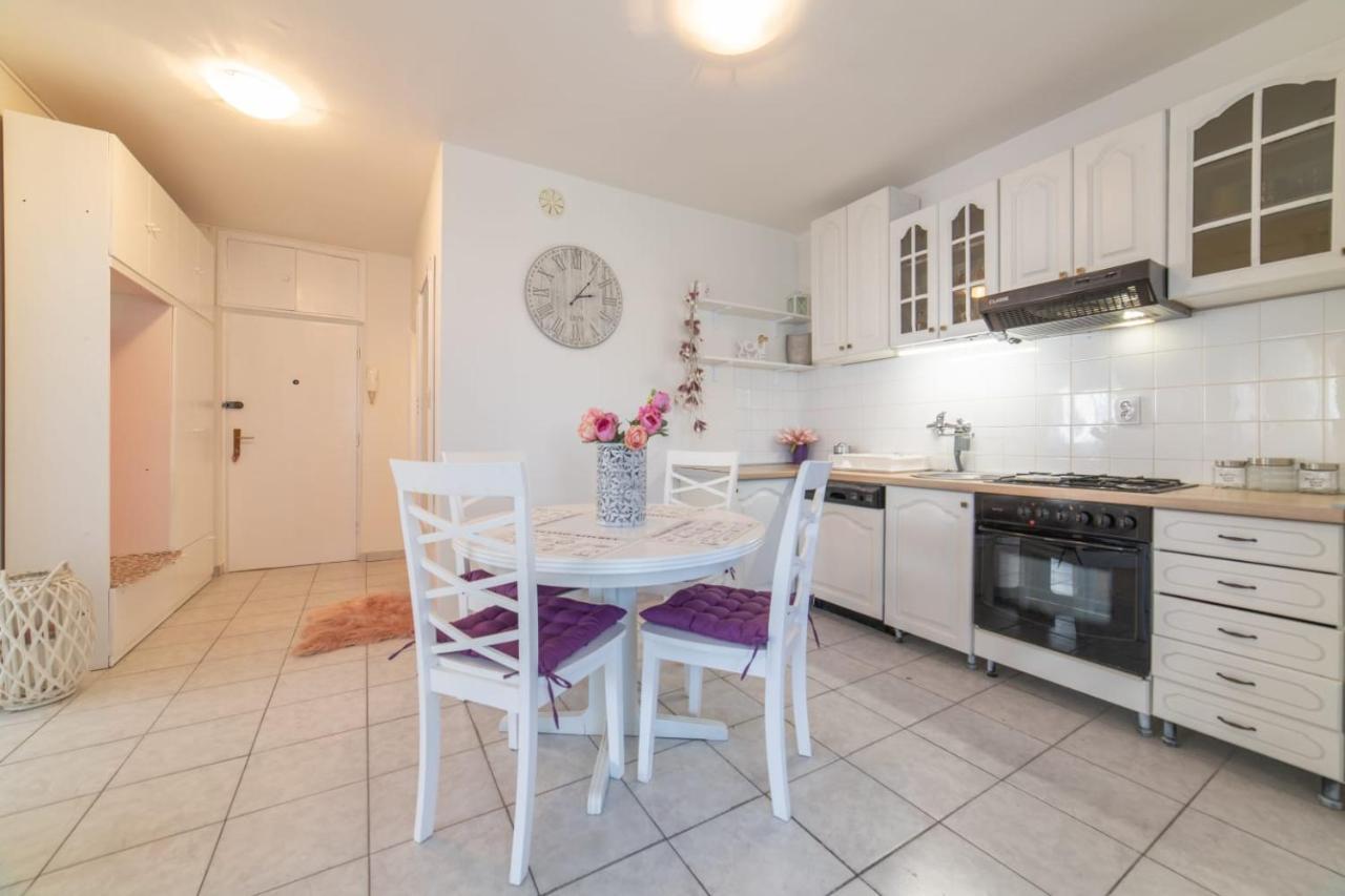 Strawberry Appartement Split Buitenkant foto