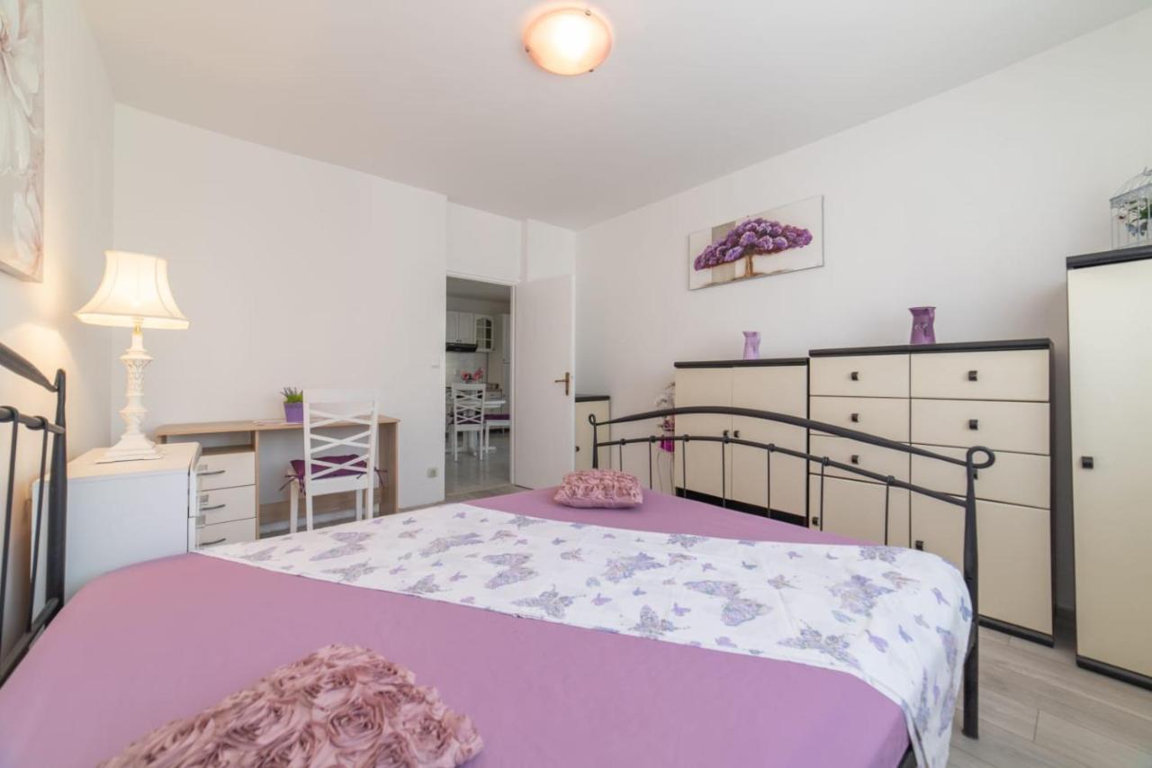 Strawberry Appartement Split Buitenkant foto